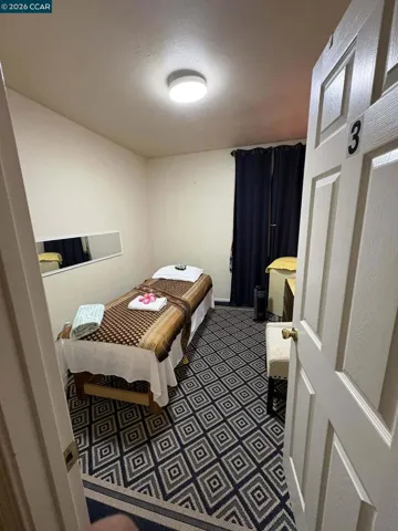 Unit 507 York: Full Moon Spa