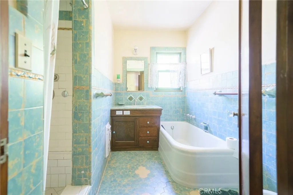 6130 Whitsett Ave, North Hollywood, California 91606 home-pic-20