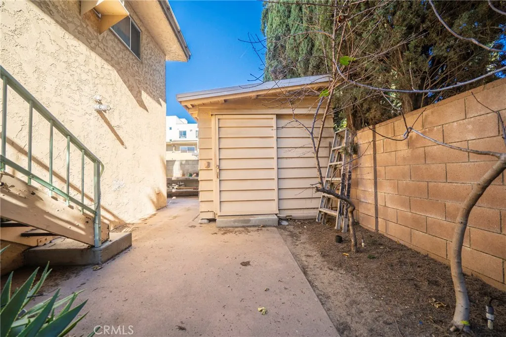 6130 Whitsett Ave, North Hollywood, California 91606 home-pic-31