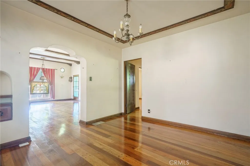 6130 Whitsett Ave, North Hollywood, California 91606 home-pic-10