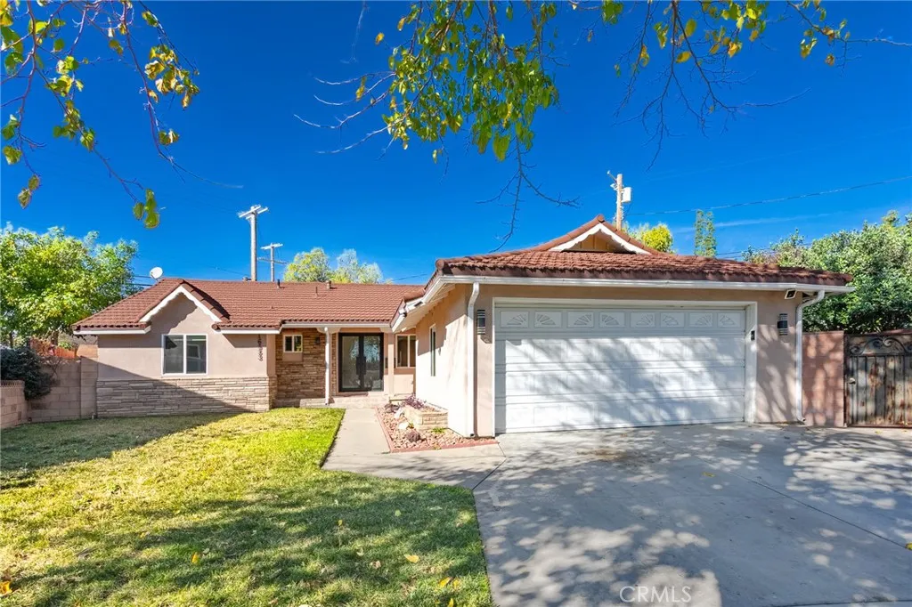 16553 Kingsbury, Granada Hills, California 91344 home-pic-1