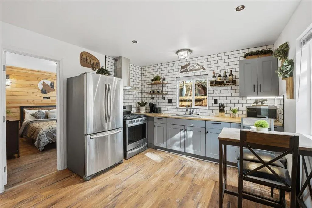 465 Wabash Lane, Sugarloaf, California 92386 home-pic-24