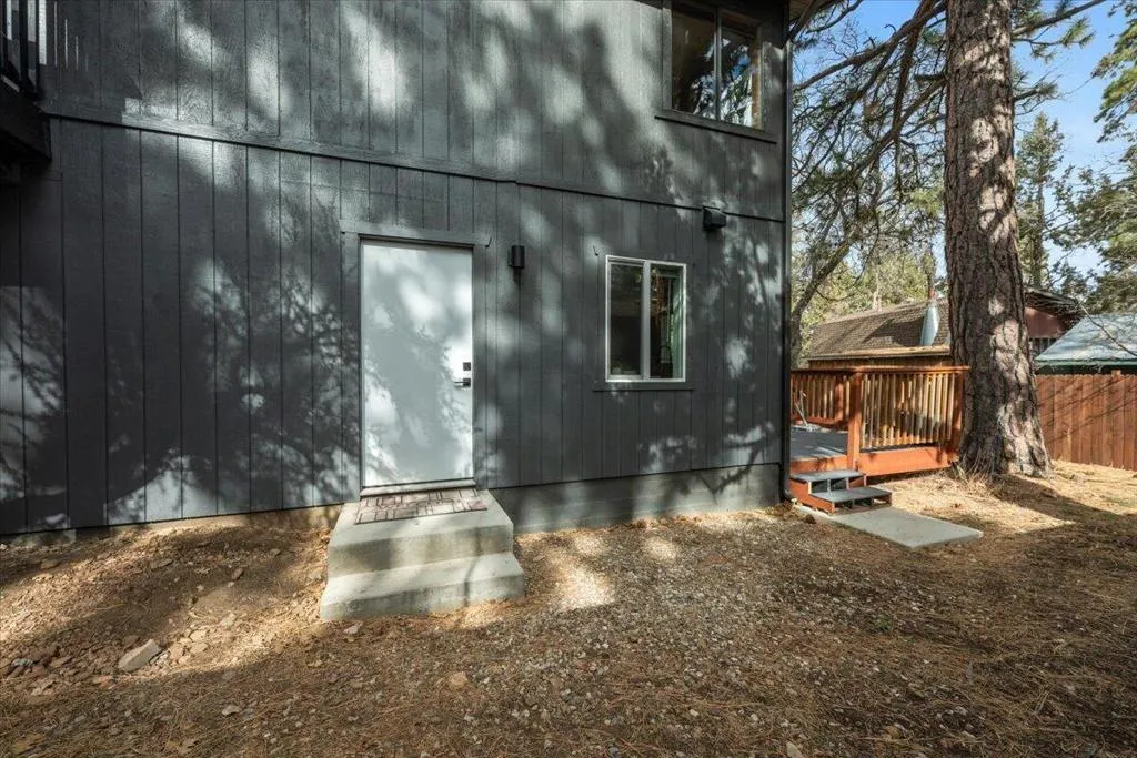 465 Wabash Lane, Sugarloaf, California 92386 home-pic-23