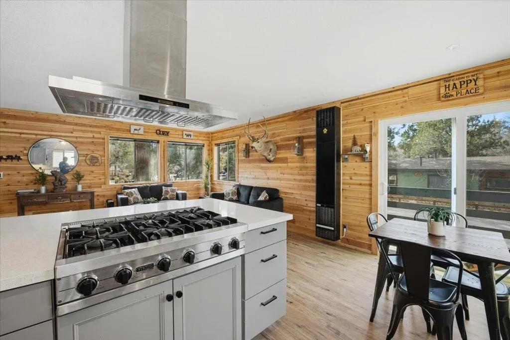 465 Wabash Lane, Sugarloaf, California 92386 home-pic-7