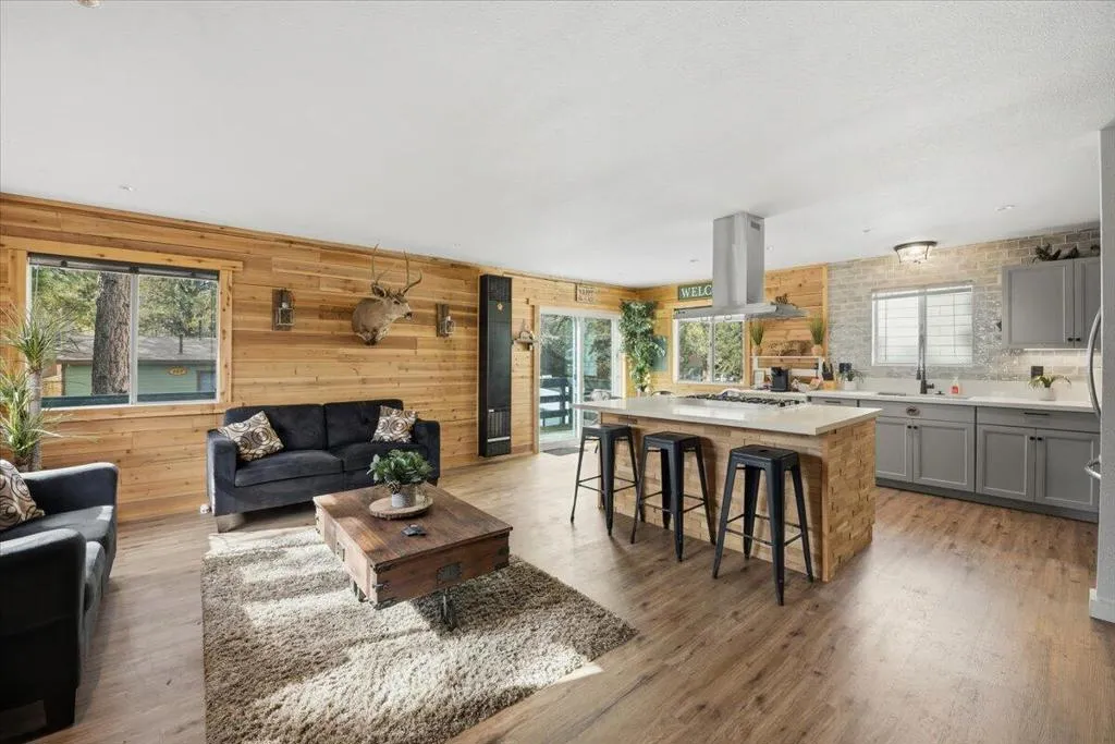 465 Wabash Lane, Sugarloaf, California 92386 home-pic-4