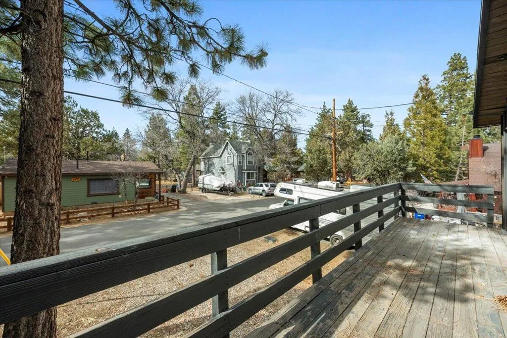 465 Wabash Lane, Sugarloaf, California 92386 home-pic-22