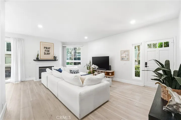 7322 Yellowtail Drive 104, Huntington Beach, California 92648