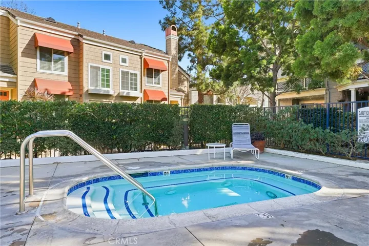 7322 Yellowtail Drive 104, Huntington Beach, California 92648