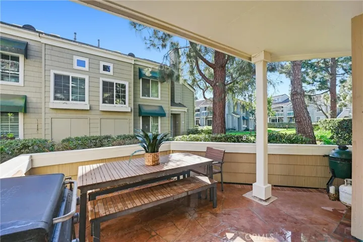 7322 Yellowtail Drive 104, Huntington Beach, California 92648