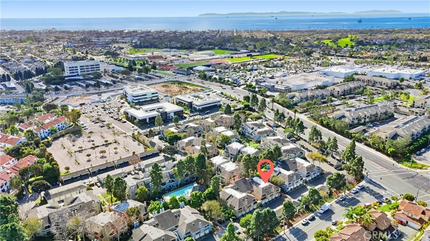 7322 Yellowtail Drive 104, Huntington Beach, California 92648