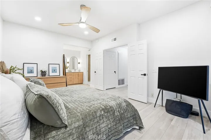 7322 Yellowtail Drive 104, Huntington Beach, California 92648