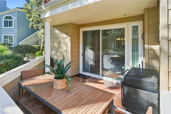 7322 Yellowtail Drive 104, Huntington Beach, California 92648