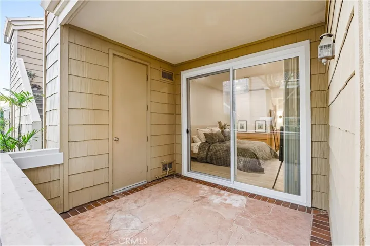 7322 Yellowtail Drive 104, Huntington Beach, California 92648
