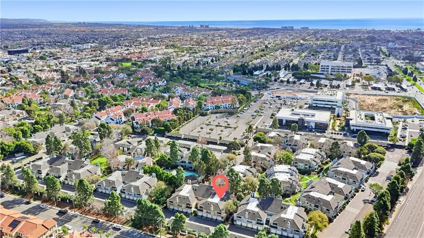 7322 Yellowtail Drive 104, Huntington Beach, California 92648