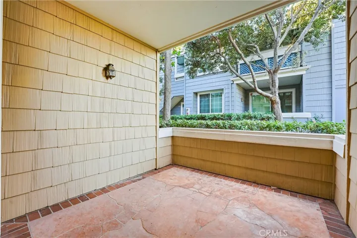 7322 Yellowtail Drive 104, Huntington Beach, California 92648