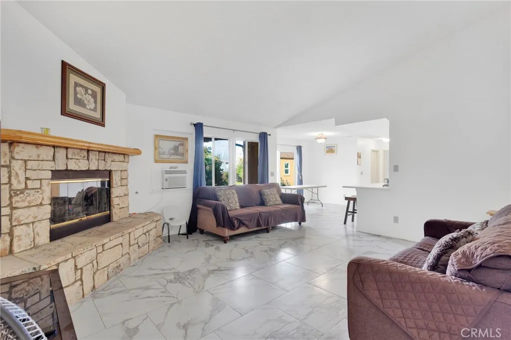 9788 9th Avenue, Hesperia, California 92345 home-pic-20