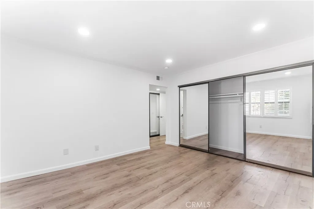 631 S Kenmore 406, Los Angeles, California 90005 home-pic-16
