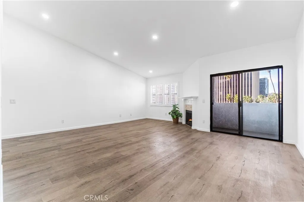 631 S Kenmore 406, Los Angeles, California 90005 home-pic-7