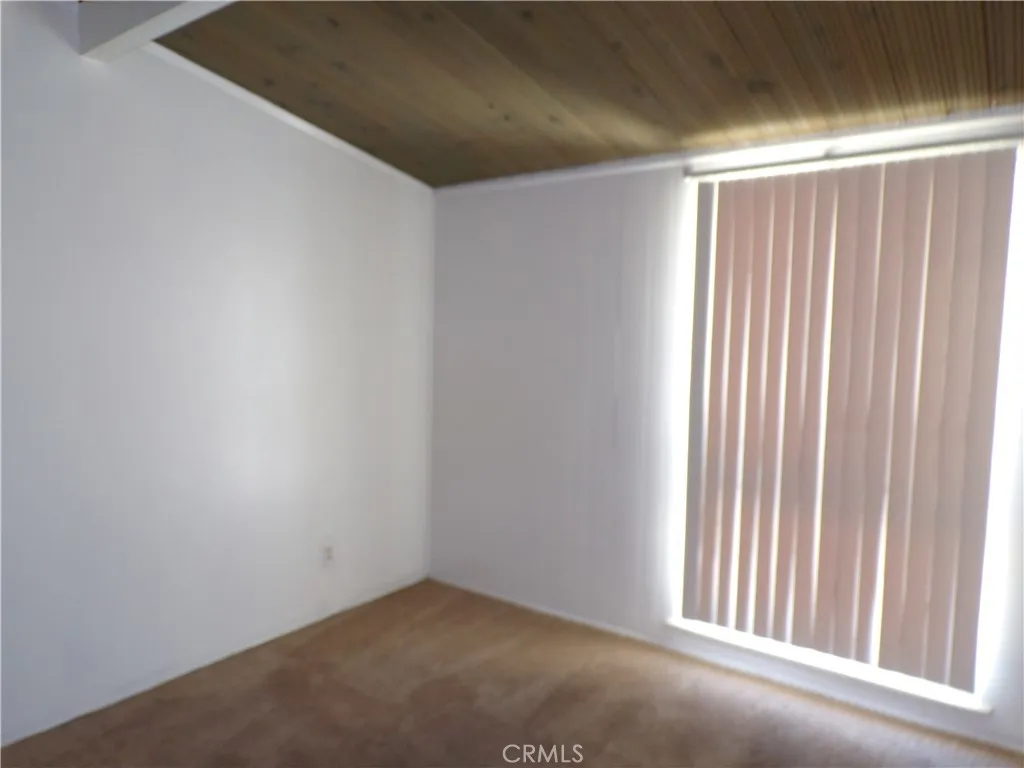 561 Frances, Barstow, California 92311 home-pic-8