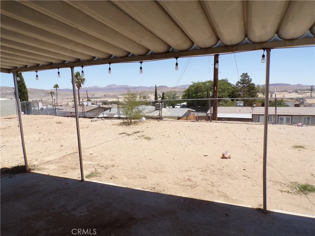 561 Frances, Barstow, California 92311 home-pic-6
