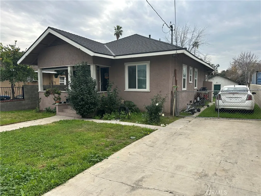 363 W Olive, San Bernardino, California 92410 home-pic-2