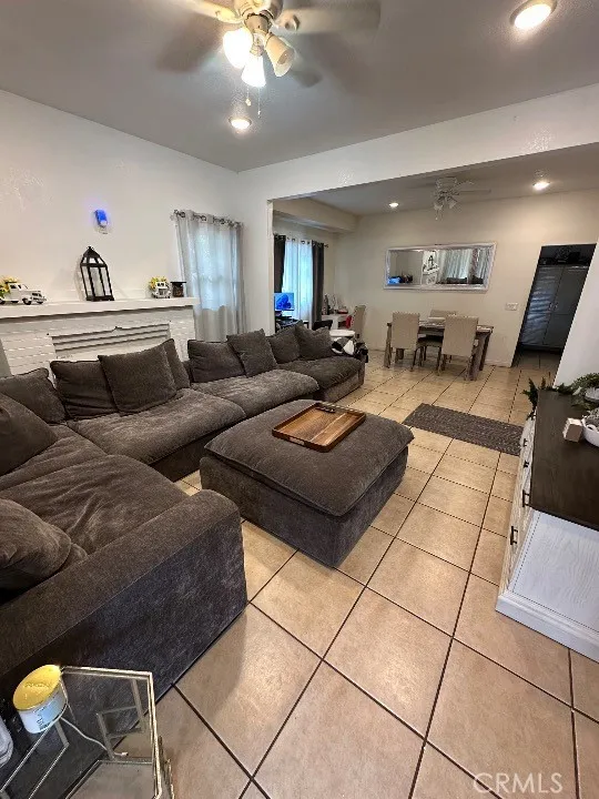 363 W Olive, San Bernardino, California 92410 home-pic-3
