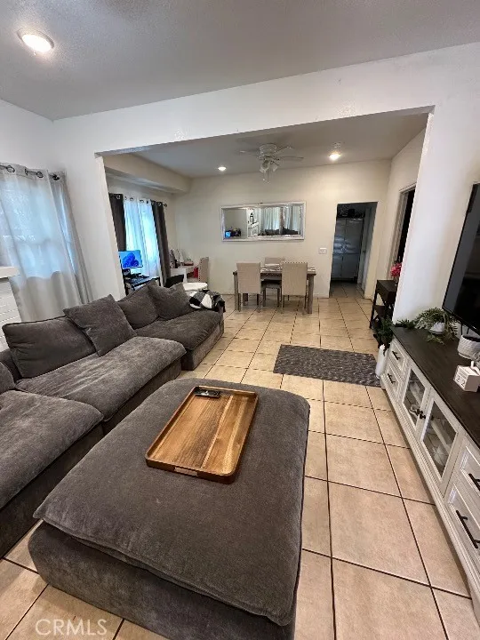 363 W Olive, San Bernardino, California 92410 home-pic-4