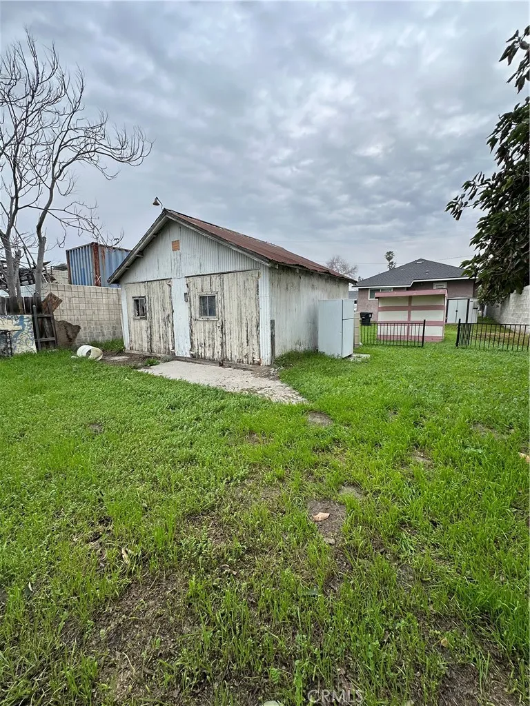 363 W Olive, San Bernardino, California 92410 home-pic-6