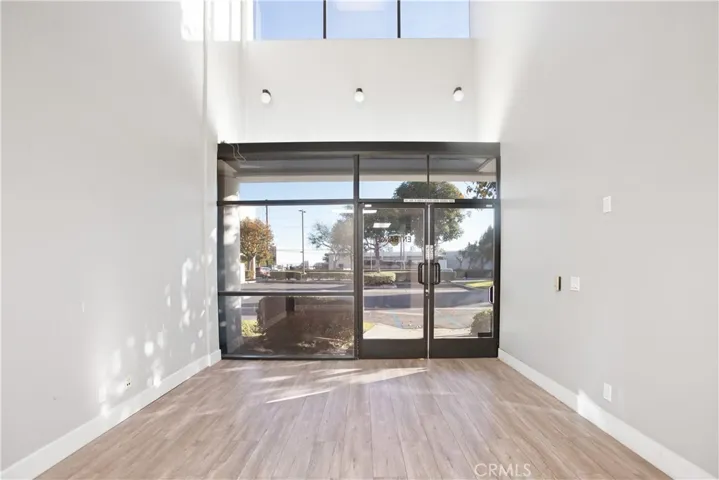 Office interior - 1351