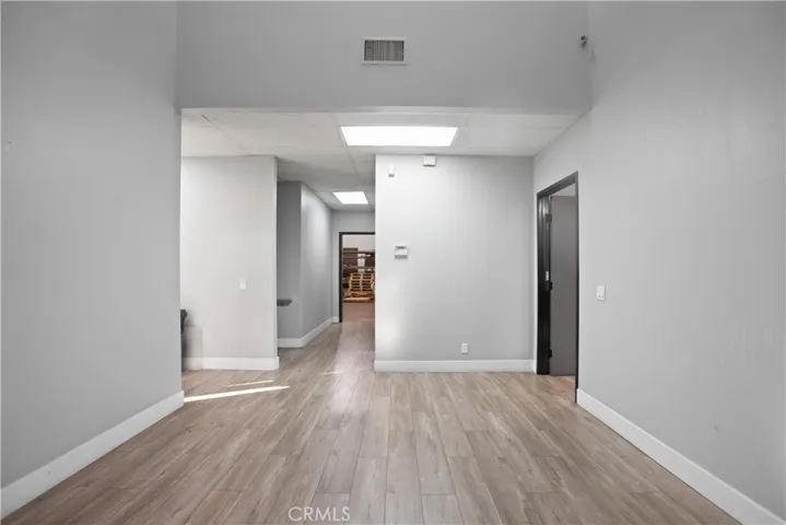 Office interior - 1351