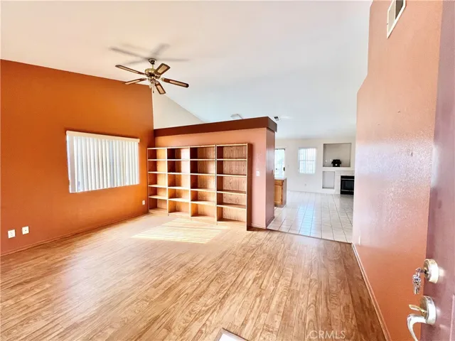 44227 63rd W, Lancaster, California 93536
