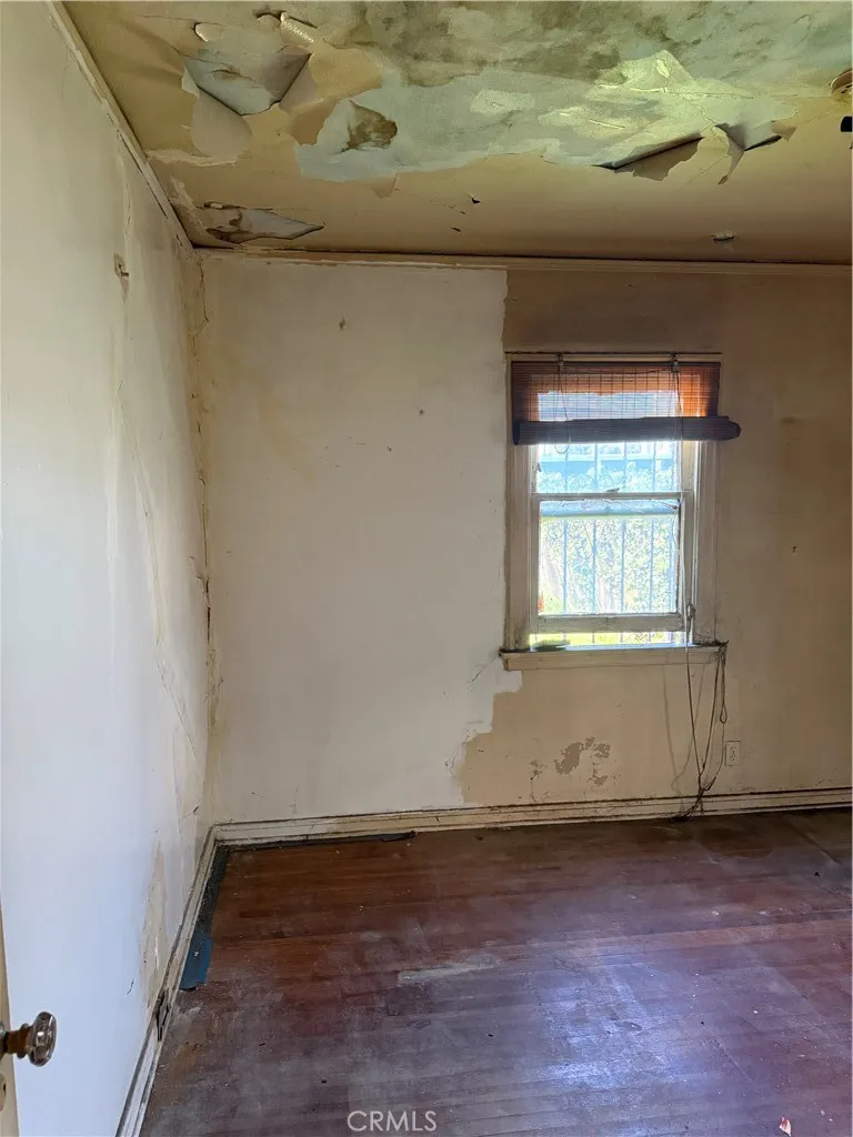7611 S Hobart, Los Angeles, California 90047 home-pic-21