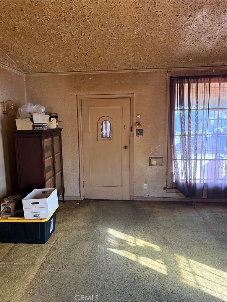 7611 S Hobart, Los Angeles, California 90047 home-pic-5