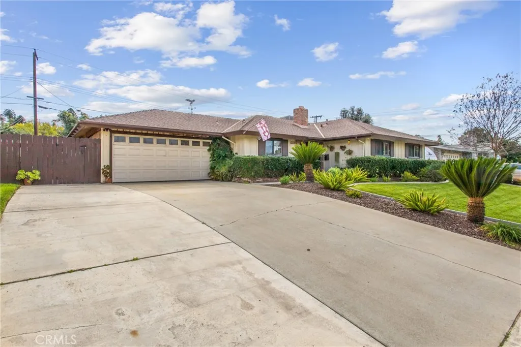 143 Walnut Avenue, Redlands, California 92373 home-pic-4