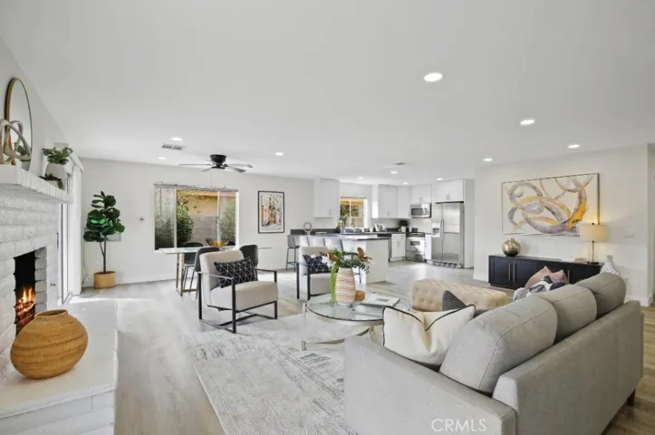 Light bright and spacious!