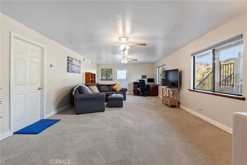 8505 Santa Cruz, Atascadero, California 93422 home-pic-32