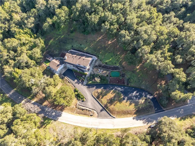 The home sits on ~4.27 tranquil acres.