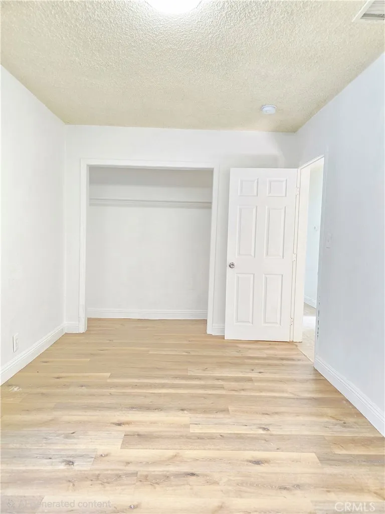10529 Grape, Los Angeles, California 90002 home-pic-20