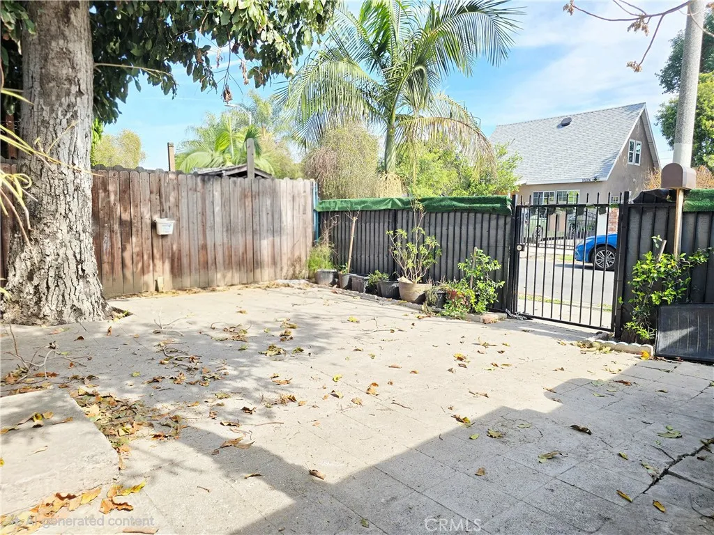 10529 Grape, Los Angeles, California 90002 home-pic-8