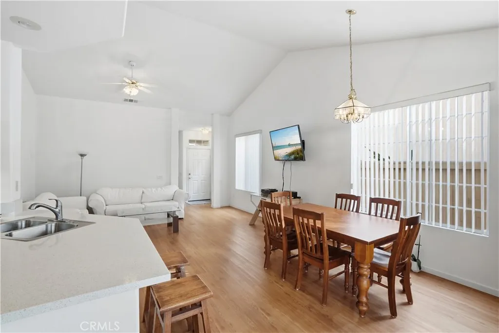 1644 Ametista Drive, San Jacinto, California 92583 home-pic-8