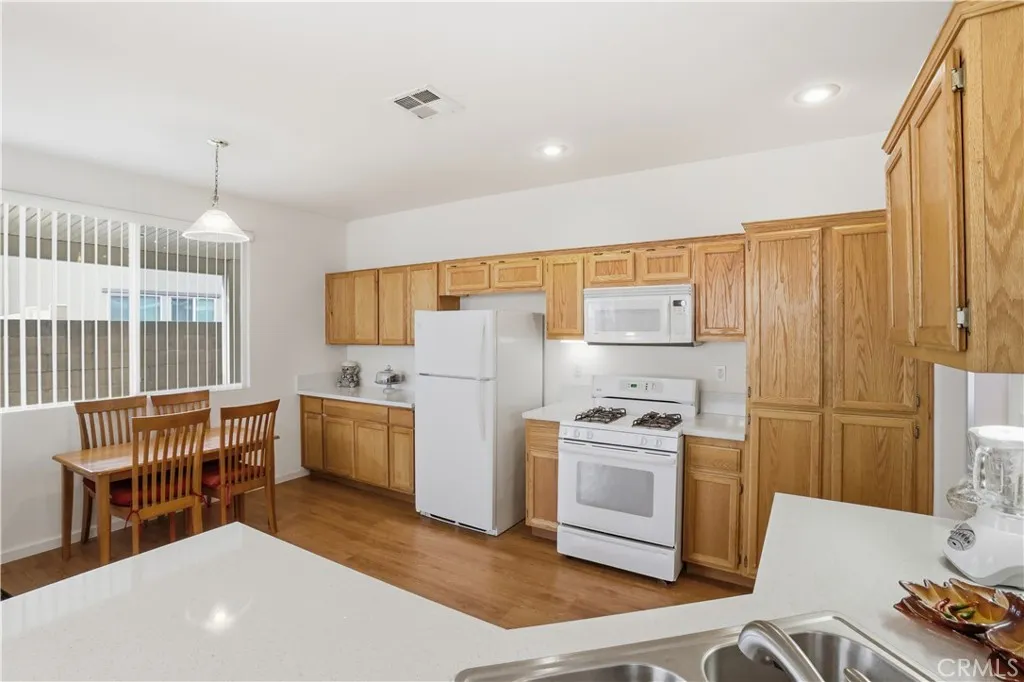1644 Ametista Drive, San Jacinto, California 92583 home-pic-13