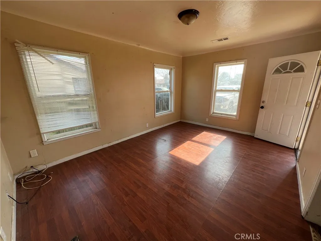 3326 W Henson, Riverdale, California 93656 home-pic-4