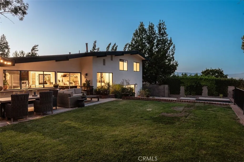 3960 Ellenita, Tarzana, California 91356 home-pic-16