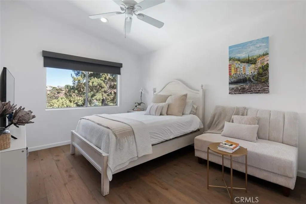 3960 Ellenita, Tarzana, California 91356 home-pic-10