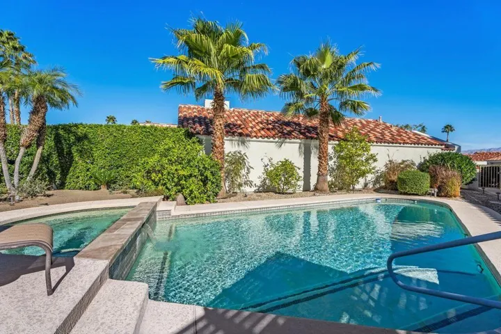 38_11983785_185881_185881-EI-138