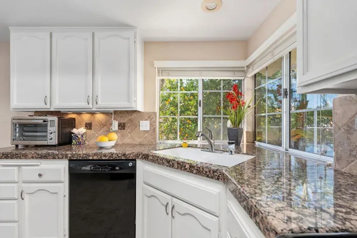 25_11983772_185881_185881-EI-125