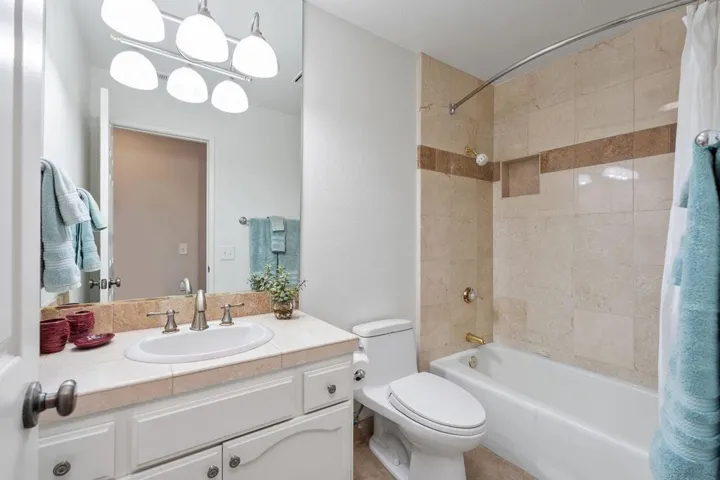 28_11983775_185881_185881-EI-128