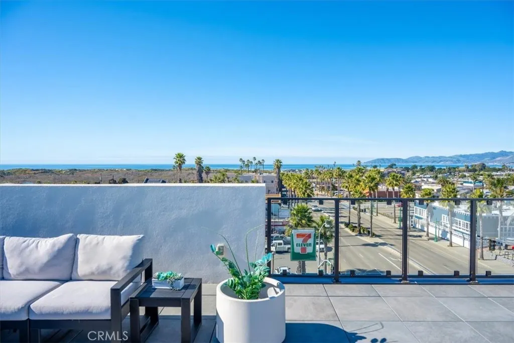 402 W Grand Avenue 301, Grover Beach, California 93433 home-pic-44