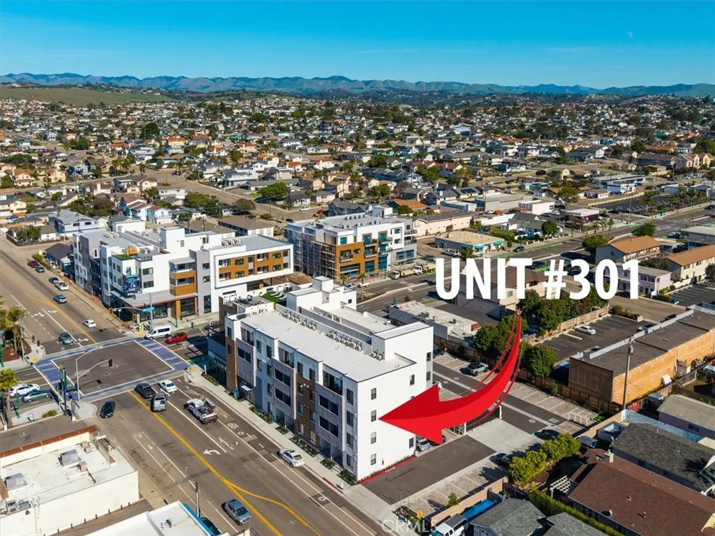 402 W Grand Avenue 301, Grover Beach, California 93433 home-pic-2