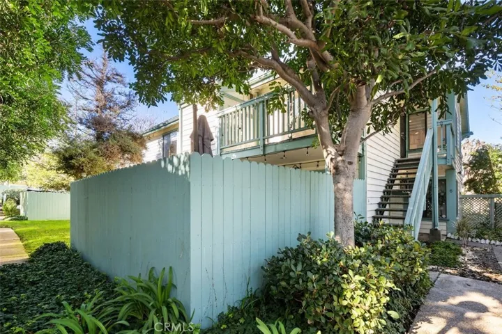 Private entry, away from main walkways